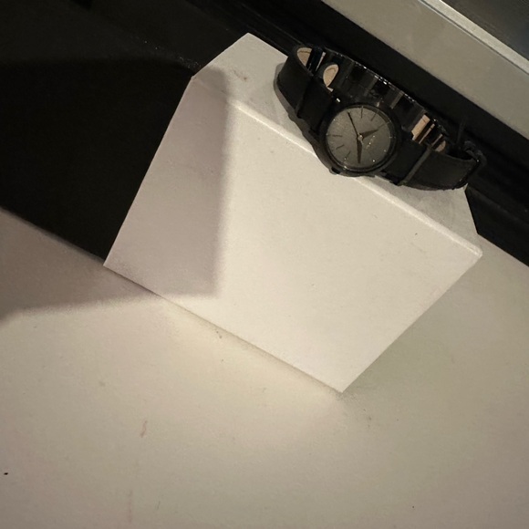 NWT New Nixon Kenzi Wrap Watch Black